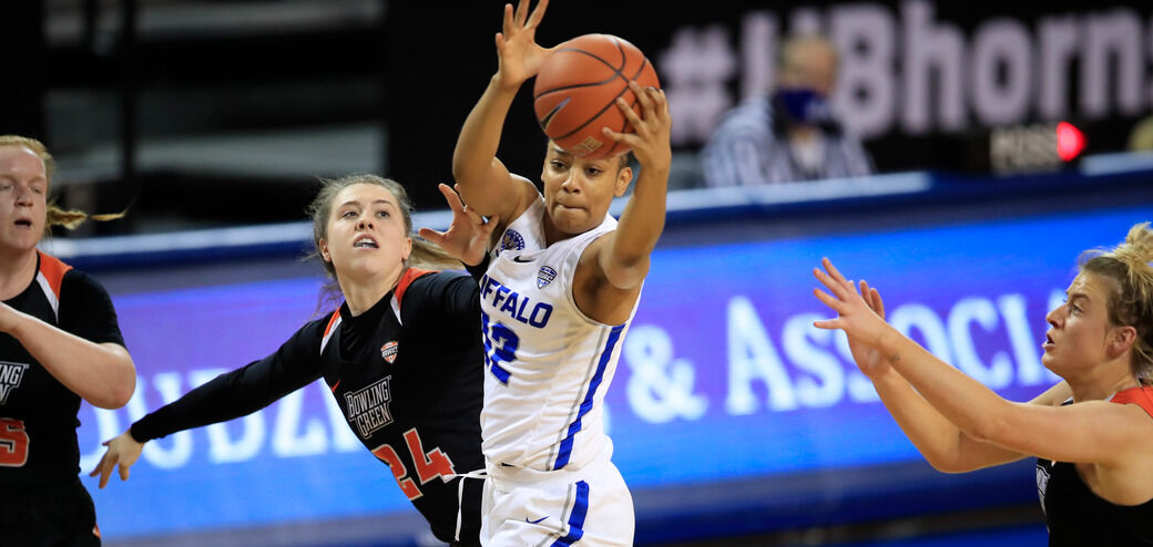 UB 82, Bowling Green 74